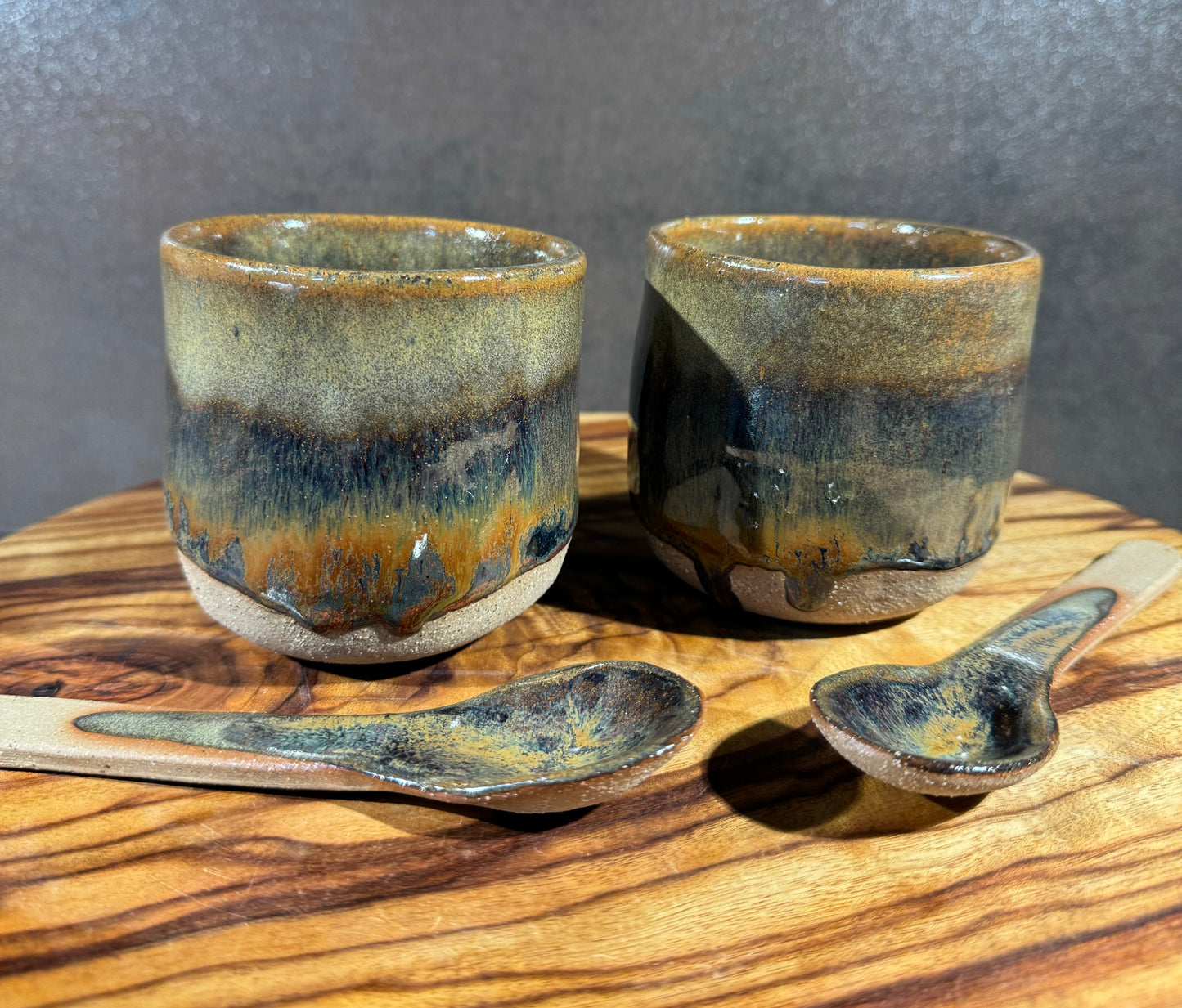 Mugs , Cups , Tumblers